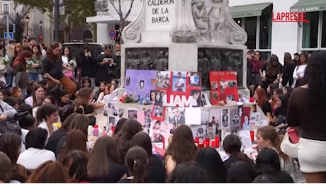 VIDEO Madrid, folla alla veglia per Liam Payne degli One Direction