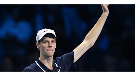 Atp Finals, Sinner batte anche Medvedev in 2 set: va in semifinale da primo nel suo girone