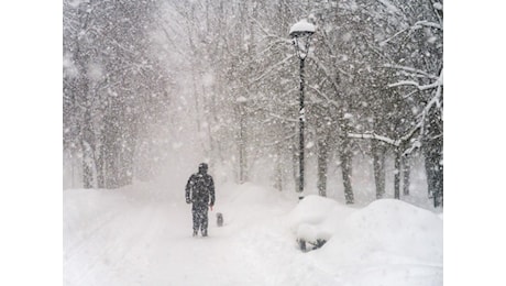 Meteo: il Vortice Polare avvia una tempesta di neve in Europa, blackout e caos nei trasporti