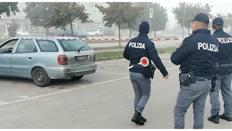 Omicidio a Foligno, muratore ucciso a coltellate in un parcheggio