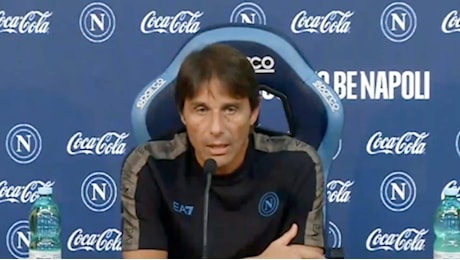 Conte racconta cosa succede a Napoli “quando mi scoprono sotto cappello e occhiali”: chiedono lo Scudetto