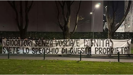 LIVE MN - Protesta Curva Sud: dirigenza passa per ingresso secondario, indifferenza per Fonseca