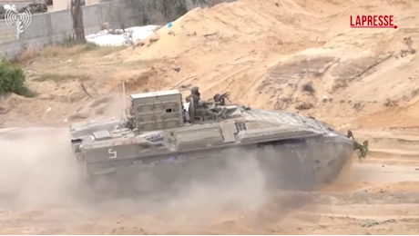 Gaza, video Idf mostra soldati e veicoli corazzati