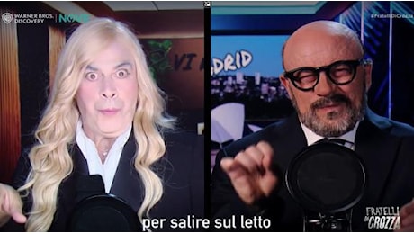 Crozza scatenato, i dissing con insulti Grillo-Conte e Boccia-Sangiuliano