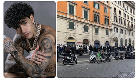 Tony Effe a Termini per il firmacopie del disco Icon: centinaia di fan in fila al freddo