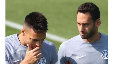 Inter, Lautaro e Calhanoglu in gruppo. Domani previste visite per Acerbi