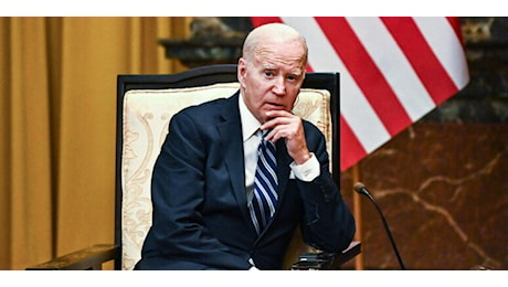 Caso Biden, il mistero d'infittisce ma arriva la smentita: “Non è sotto trattamento per il Parkinson”