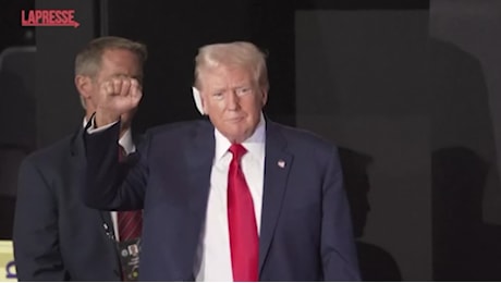 VIDEO Trump a Milwaukee: standing ovation al suo ingresso alla convention repubblicana