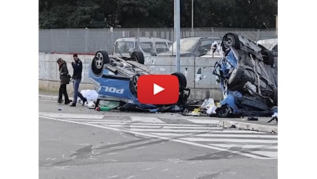 Roma: incidente tra auto del Reparto Volanti della Polizia, muore un agente; il Video Ansa