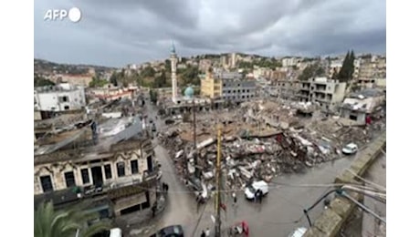 Libano, gli sfollati tornano a Nabatiyeh dopo la tregua con Israele