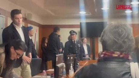 Giulia Cecchettin, Filippo Turetta a processo: il 22enne lascia l'aula della Corte d'Assise di Venezia