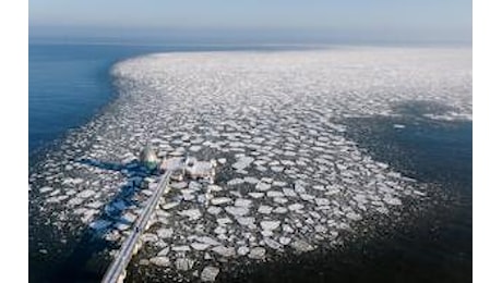 Mar Baltico, danneggiati due cavi dati sottomarini. L'allarme: E' guerra ibrida