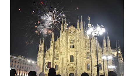 Capodanno a Milano, il racconto shock: «Circondati da 40 uomini e poi toccati»