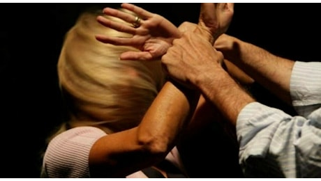 Esce dal carcere, con una scusa attira una donna («Tuo figlio è in pericolo»), la sequestra e la violenta: arrestato 36enne a Padova
