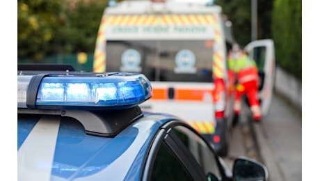 Roma, auto contro albero: muore 26enne all'Eur