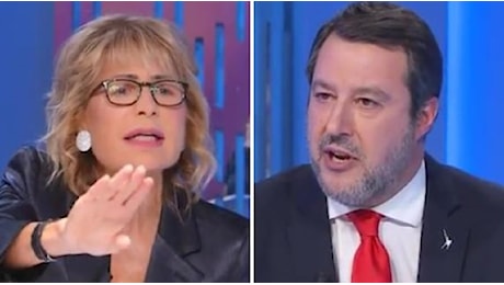 Salvini e Gruber a Otto e mezzo ieri sera: scintille in studio e lui le regala un cioccolatino