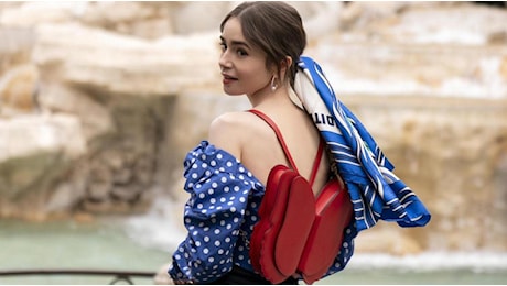 Emily in Paris. Lily Collins come Audrey: Vacanze romane tra sogno e glamour