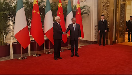 Italia-Cina, Mattarella: Ampliare flusso commerciale, più investimenti cinesi in Italia