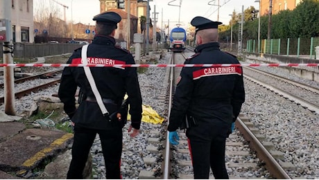 Uomo travolto e ucciso da un treno a Rescaldina: circolazione paralizzata tra Milano e Malpensa