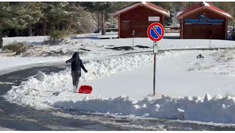 E’ arrivato il freddo: prima neve sull’Etna