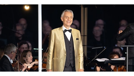 Bocelli ha celebrato i 30 anni di carriera con un evento in Toscana e molti vip