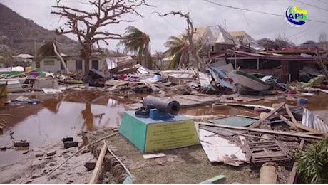 Antille, l'uragano Beryl devasta Union Island nell'arcipelago delle Grenadine