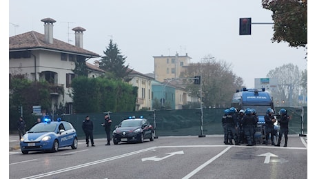 Derby, tensioni tra ultras ma sventati scontri. Aggredito un tifoso disabile