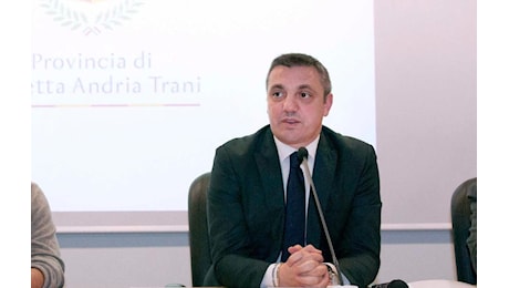 Incendiato il portone di casa dell'europarlamentare di FdI Francesco Ventola