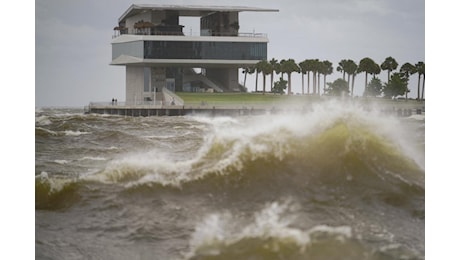 Usa, l'uragano Helene tocca terra: 3 morti tra Florida e Georgia, 1 mln di case senza luce