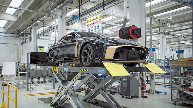 Italdesign (Audi) ai lavoratori: «Siamo in vendita». Verso l'addio all'azienda fondata da Giorgetto Giugiaro dove nacque la DeLorean di Ritorno al futuro - Corriere Torino Italdesign (Audi) ai lavoratori: «Siamo in vendita». Verso l'addio all'azienda fondata da Giorgetto Giugiaro dove nacque la DeLorean di Ritorno al futuro - Corriere Torino