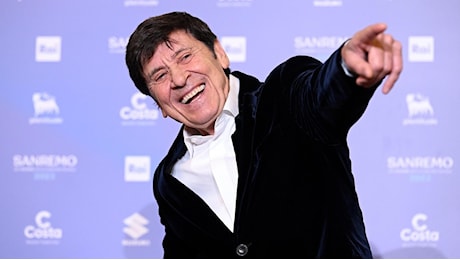 Gianni Morandi, gli 80 anni del ragazzo che continua a far cantare l’Italia