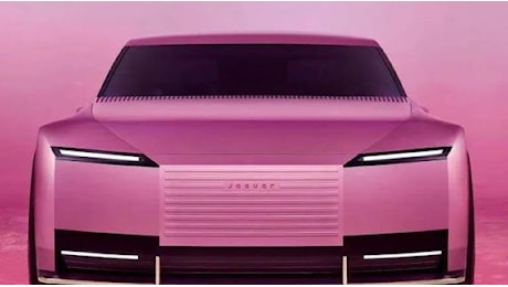 Le prime immagini della nuova Jaguar «rosa Barbie»