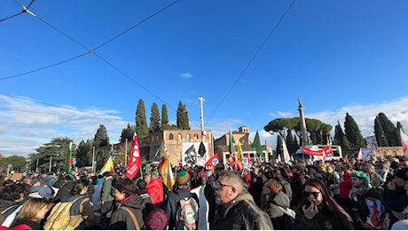 Corteo contro il ddl sicurezza a Roma, 'siamo 50 mila'