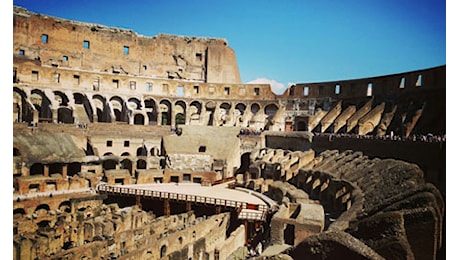 Turisti-gladiatori al Colosseo, il 26 incontro con CEO AirBnb