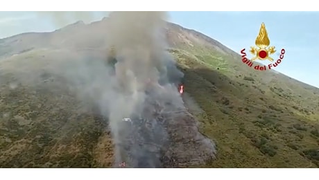 “La fiction in onda mentre Stromboli patisce ancora i danni dell’incendio”