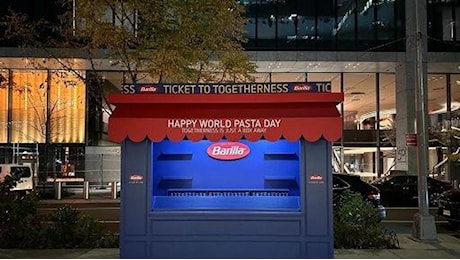 World Pasta Day, gli spaghetti diventano un biglietto in metro gratis a New York