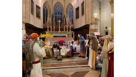 Perugia: La Chiesa diocesana si prepara al Santo Natale di avvio Giubileo. La Veglia dei giovani con un palestinese cristiano e una ragazza ebrea. L'arrivo dei Magi