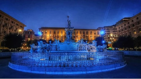 Giornata mondiale dell'alimentazione, fino a domenica la Fontana del Nettuno s'illumina di blu