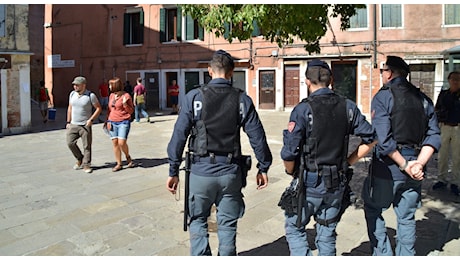 Ghetto nel mirino nell'anniversario dell'attacco di Hamas in Israele. Da Venezia a Roma è massima allerta. Mattarella: stop escalation