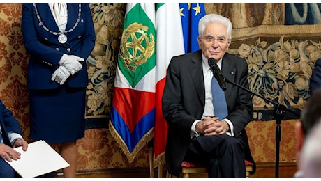 Mattarella: «Il Welfare è l'elemento base dei diritti, i salari bassi lacerano la coesione sociale»