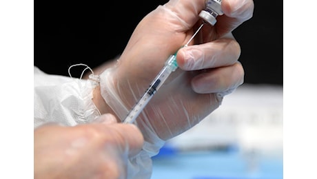 Influenza stagionale 2024-2025, ecco i vaccini autorizzati: chi dovrebbe farli