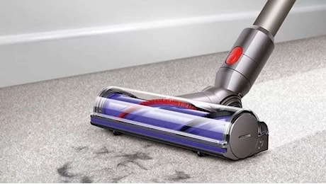 Dyson V8: il re degli aspirapolvere è in offerta ad un OTTIMO prezzo