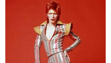 David Bowie, a Londraa un museo dedicato all' artista tra memorabilia e musica