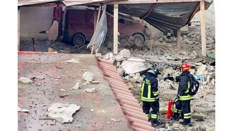 A Ercolano è esplosa una fabbrica di fuochi d'artificio: ci sono tre morti