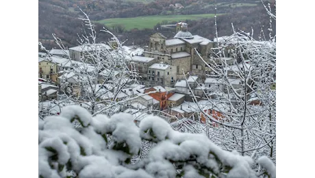 FAETO Faeto in bianco, sei una favola. Neve ricopre il territorio (fotogallery)