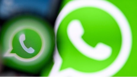 Whatsapp down, rallentamenti anche per Instagram a Facebook